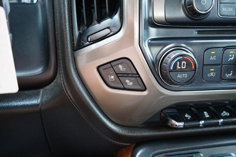 Chevrolet Silverado 2500HD 4WD Crew Cab 153.7" High Country 2017