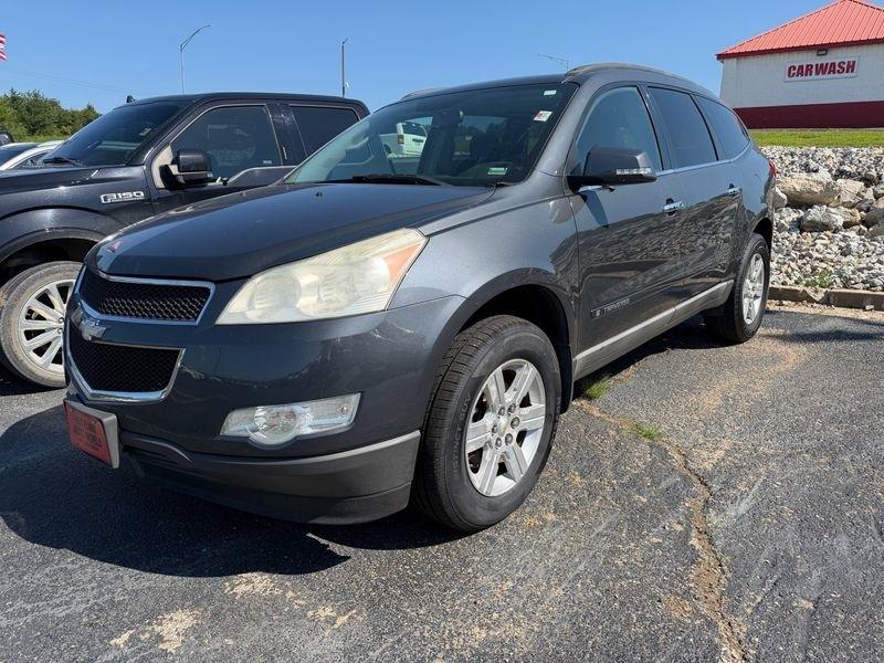 2009 Chevrolet Traverse FWD 4dr LT w/1LT