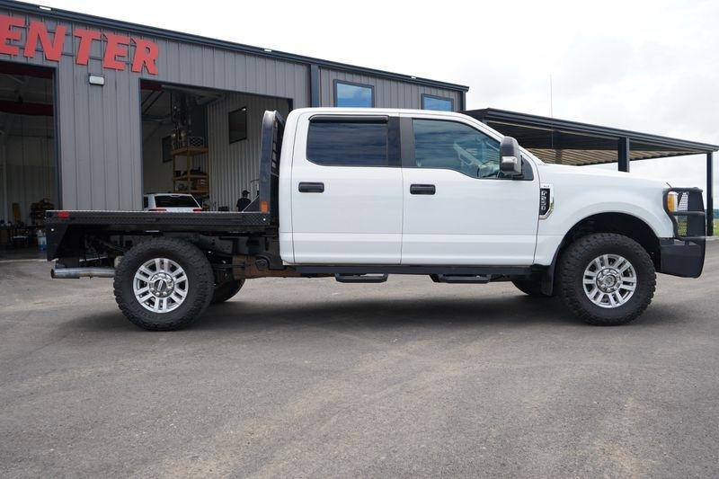 Ford Super Duty F-250 SRW King Ranch 4WD Crew Cab 8' Box 2017