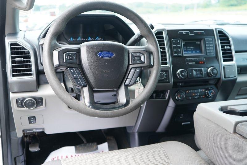 Ford Super Duty F-250 SRW King Ranch 4WD Crew Cab 8' Box 2017