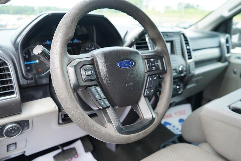 Ford Super Duty F-250 SRW King Ranch 4WD Crew Cab 8' Box 2017
