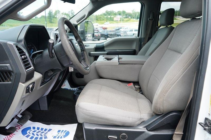 Ford Super Duty F-250 SRW King Ranch 4WD Crew Cab 8' Box 2017