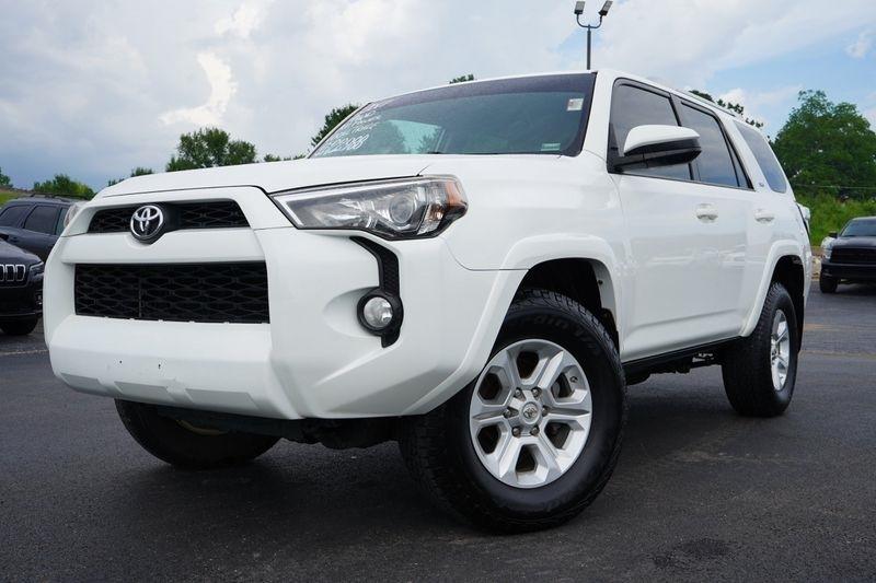 Toyota 4Runner TRD Off Road Premium 4WD (Natl) 2017