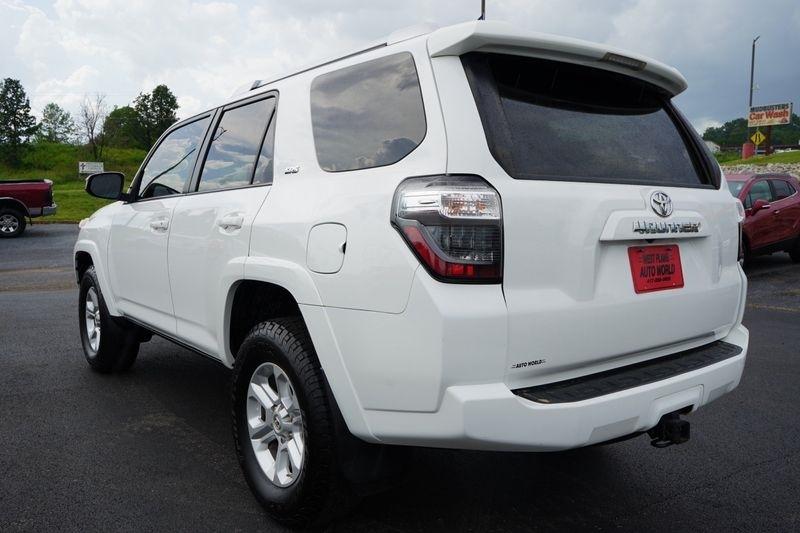 Toyota 4Runner TRD Off Road Premium 4WD (Natl) 2017