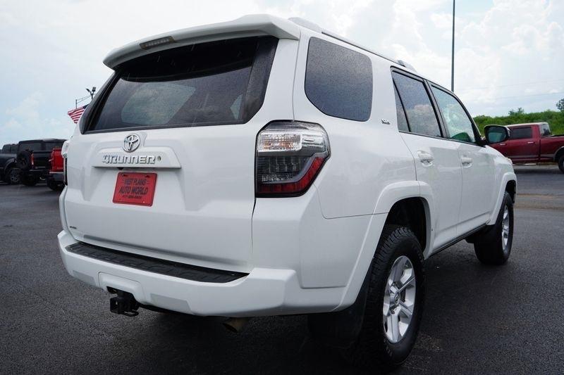 Toyota 4Runner TRD Off Road Premium 4WD (Natl) 2017