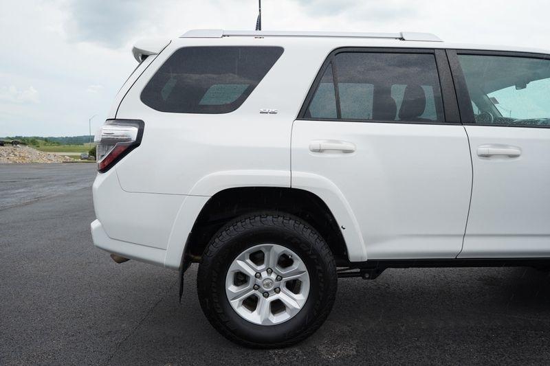 Toyota 4Runner TRD Off Road Premium 4WD (Natl) 2017