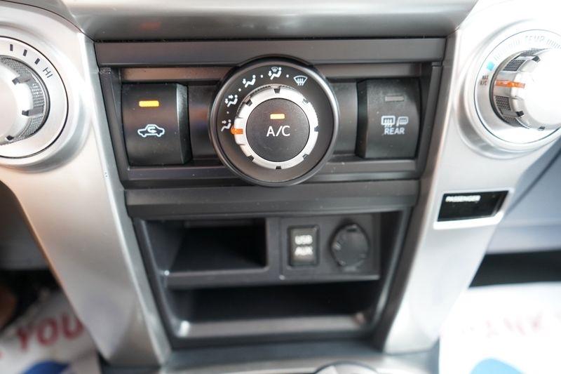 Toyota 4Runner TRD Off Road Premium 4WD (Natl) 2017