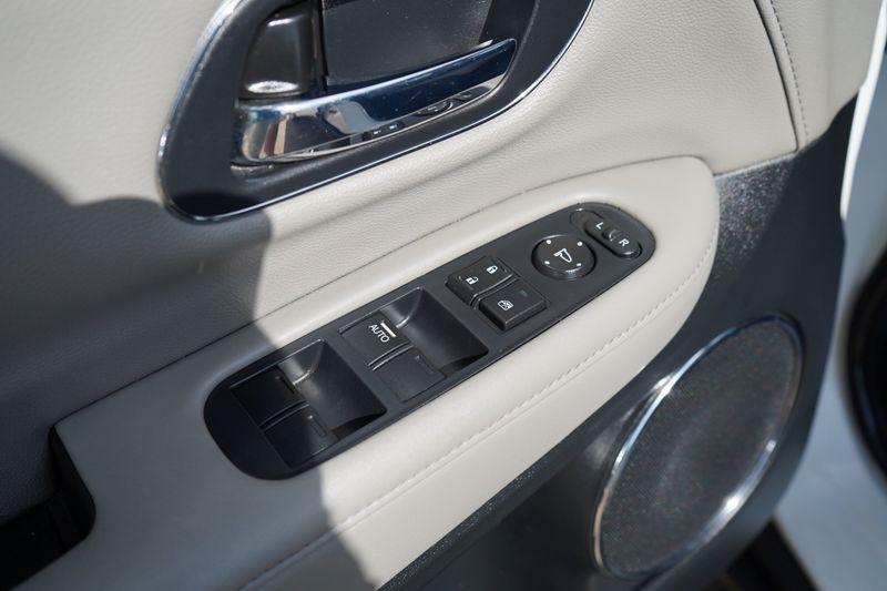 Honda HR-V EX-L Navi AWD CVT 2017