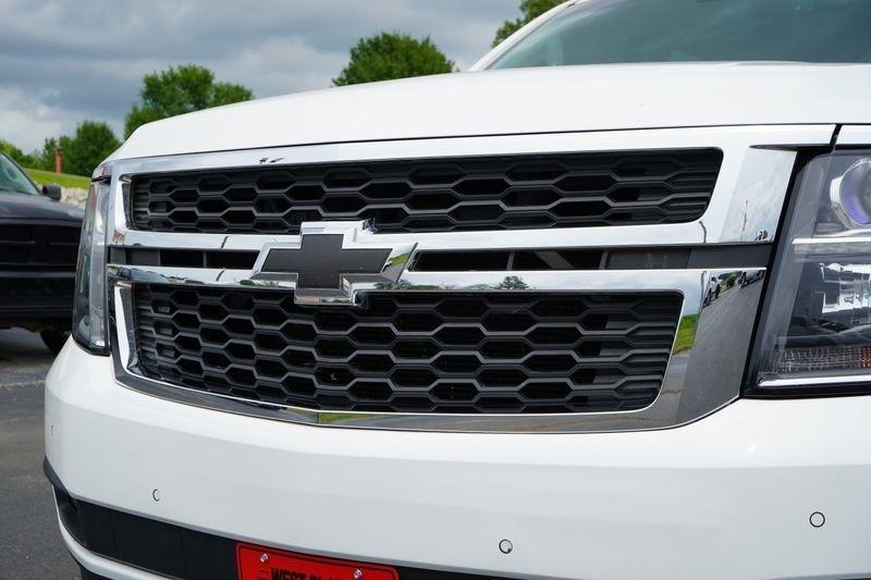 Chevrolet Suburban 4WD 4dr 1500 LT 2016
