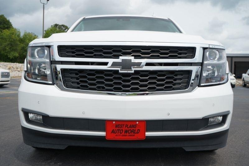 Chevrolet Suburban 4WD 4dr 1500 LT 2016