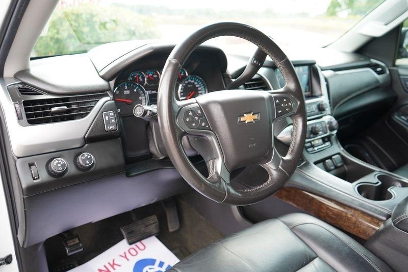 Chevrolet Suburban 4WD 4dr 1500 LT 2016
