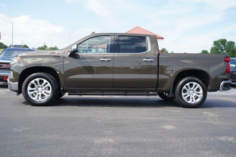 Chevrolet Silverado 1500 4WD Crew Cab 147" LTZ 2023