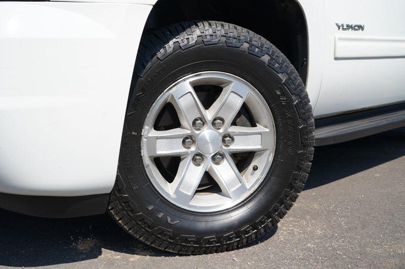 GMC Yukon 4WD 4dr SLT 2014