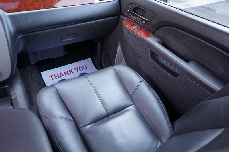 GMC Yukon 4WD 4dr SLT 2014
