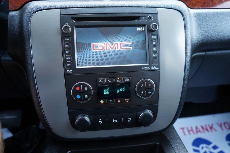 GMC Yukon 4WD 4dr SLT 2014
