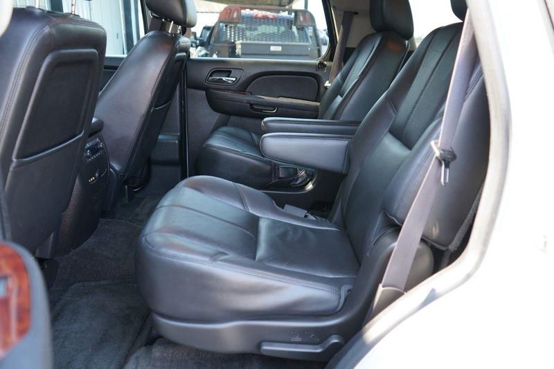 GMC Yukon 4WD 4dr SLT 2014