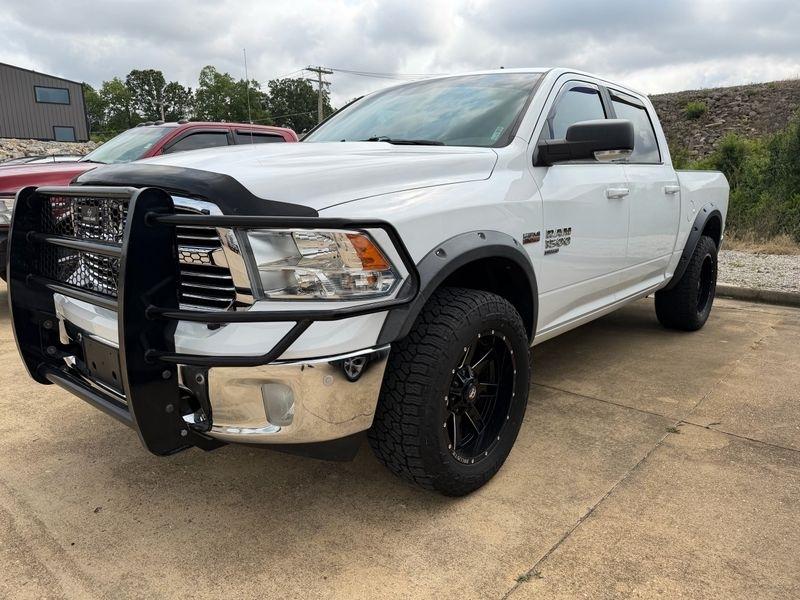 RAM 1500 Classic Big Horn 4x4 Crew Cab 5'7" Box 2019