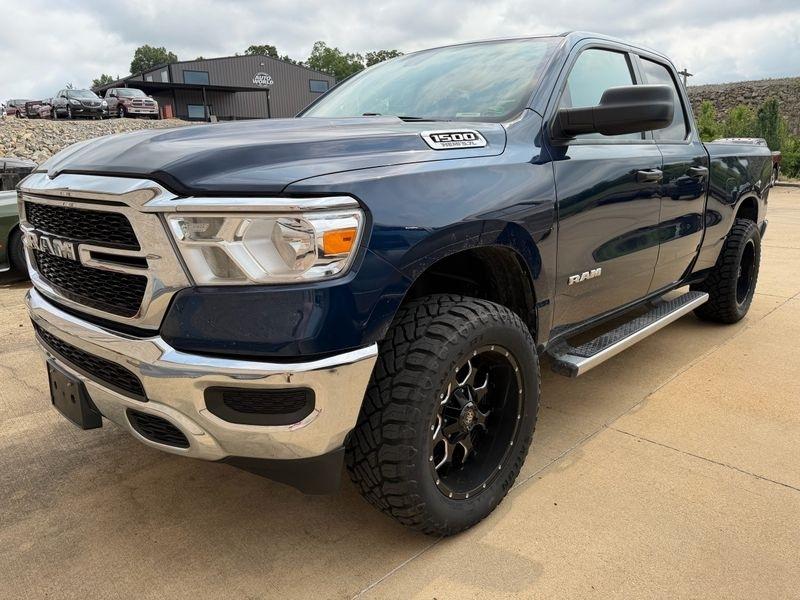 RAM 1500 Tradesman 4x4 Quad Cab 6'4" Box 2019