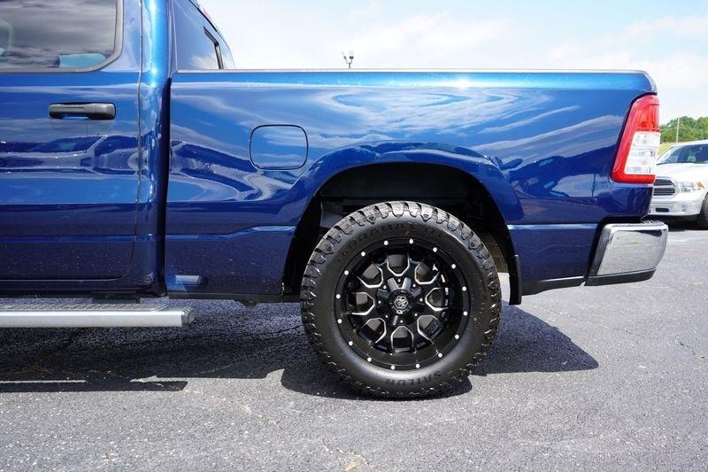 RAM 1500 Tradesman 4x4 Quad Cab 6'4" Box 2019