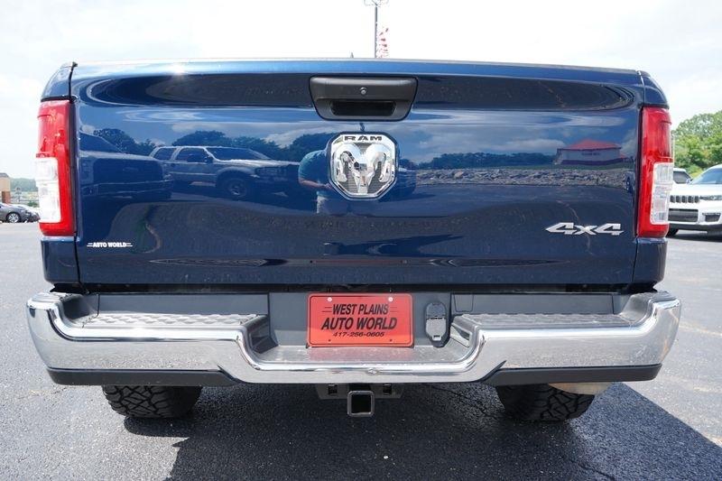 RAM 1500 Tradesman 4x4 Quad Cab 6'4" Box 2019