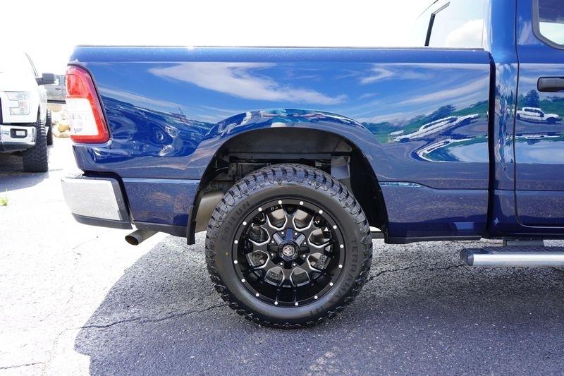 RAM 1500 Tradesman 4x4 Quad Cab 6'4" Box 2019