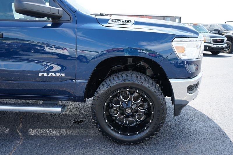 RAM 1500 Tradesman 4x4 Quad Cab 6'4" Box 2019