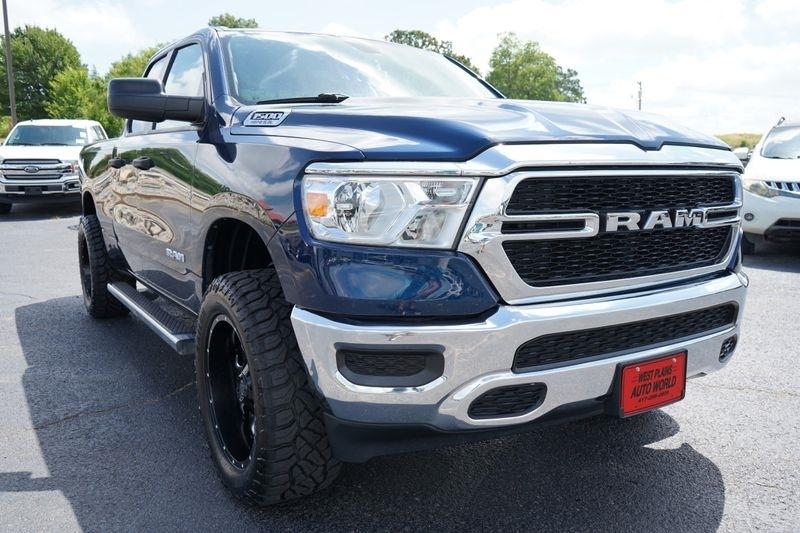 RAM 1500 Tradesman 4x4 Quad Cab 6'4" Box 2019