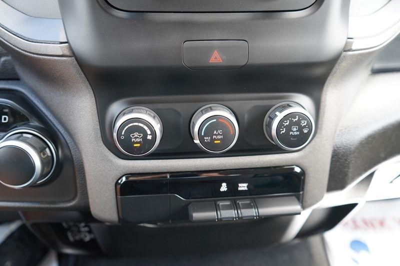 RAM 1500 Tradesman 4x4 Quad Cab 6'4" Box 2019