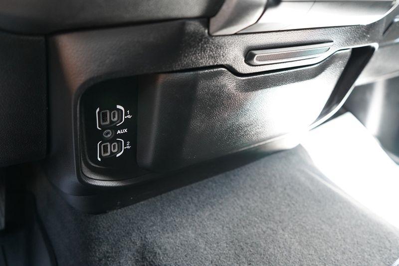RAM 1500 Tradesman 4x4 Quad Cab 6'4" Box 2019