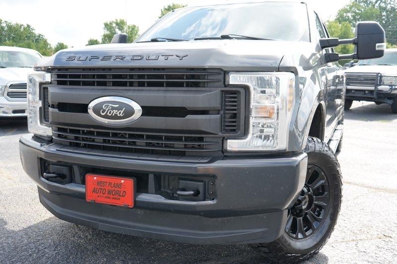 Ford Super Duty F-250 SRW King Ranch 4WD Crew Cab 8' Box 2019
