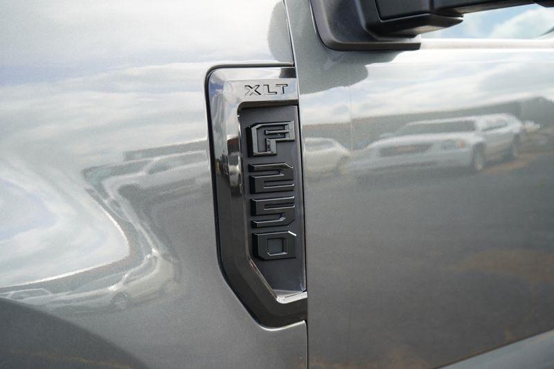 Ford Super Duty F-250 SRW King Ranch 4WD Crew Cab 8' Box 2019