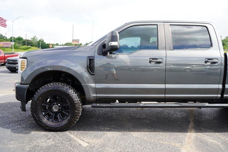 Ford Super Duty F-250 SRW King Ranch 4WD Crew Cab 8' Box 2019