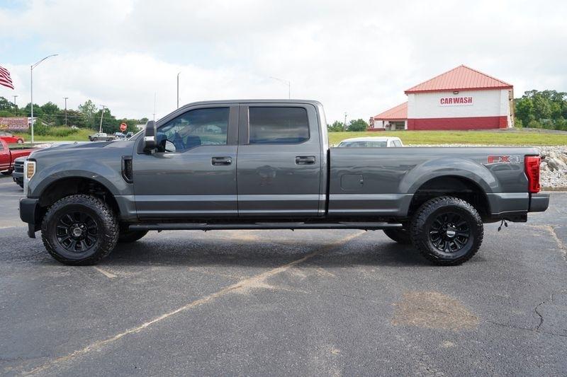 Ford Super Duty F-250 SRW King Ranch 4WD Crew Cab 8' Box 2019