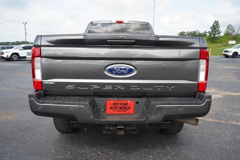 Ford Super Duty F-250 SRW King Ranch 4WD Crew Cab 8' Box 2019