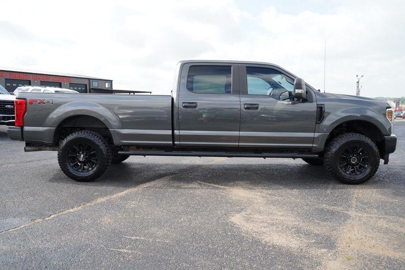 Ford Super Duty F-250 SRW King Ranch 4WD Crew Cab 8' Box 2019