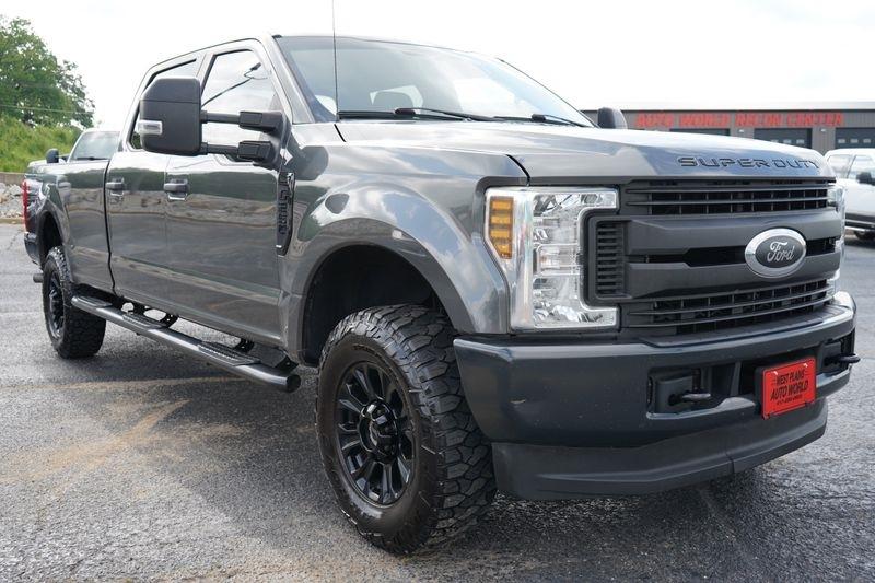 Ford Super Duty F-250 SRW King Ranch 4WD Crew Cab 8' Box 2019