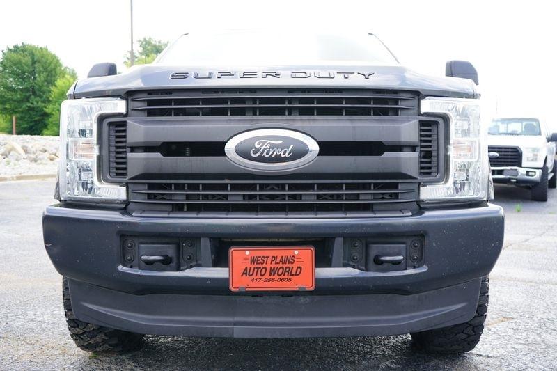 Ford Super Duty F-250 SRW King Ranch 4WD Crew Cab 8' Box 2019