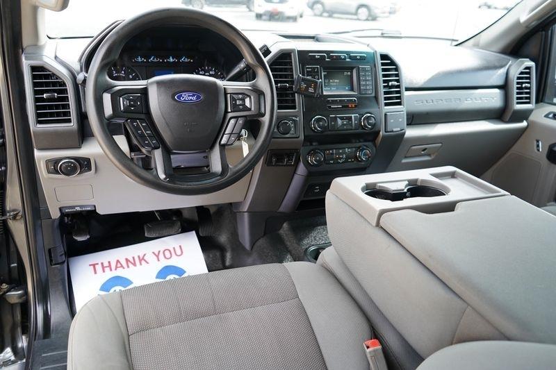 Ford Super Duty F-250 SRW King Ranch 4WD Crew Cab 8' Box 2019