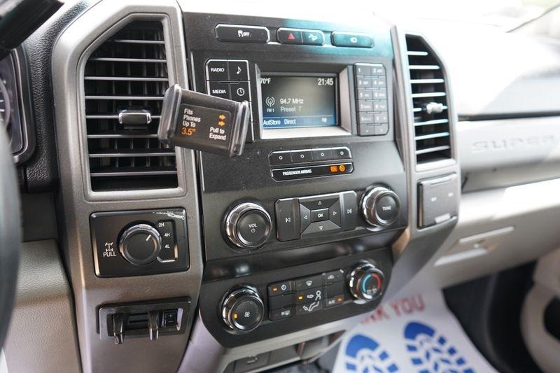 Ford Super Duty F-250 SRW King Ranch 4WD Crew Cab 8' Box 2019
