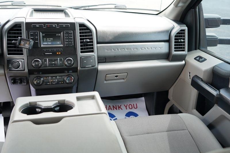 Ford Super Duty F-250 SRW King Ranch 4WD Crew Cab 8' Box 2019