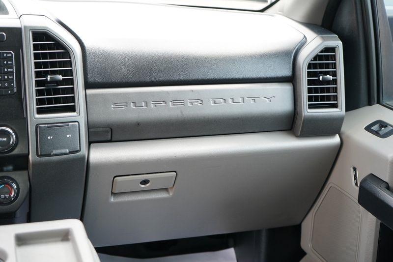 Ford Super Duty F-250 SRW King Ranch 4WD Crew Cab 8' Box 2019