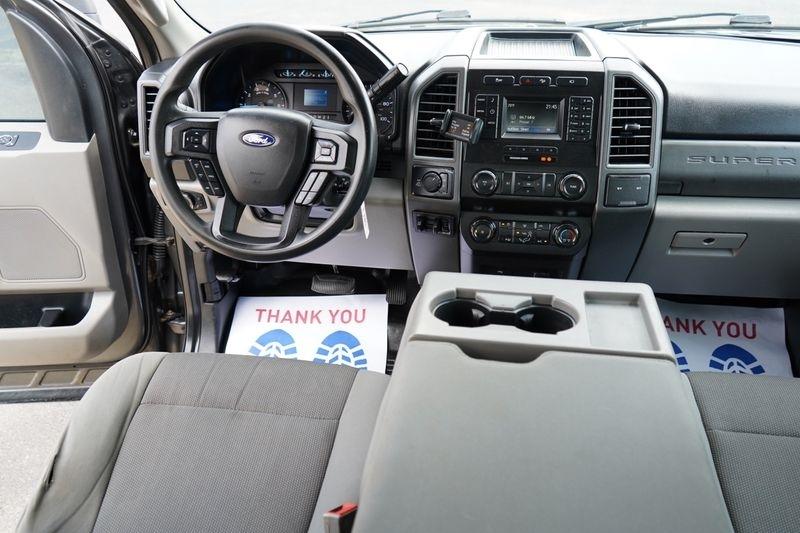 Ford Super Duty F-250 SRW King Ranch 4WD Crew Cab 8' Box 2019
