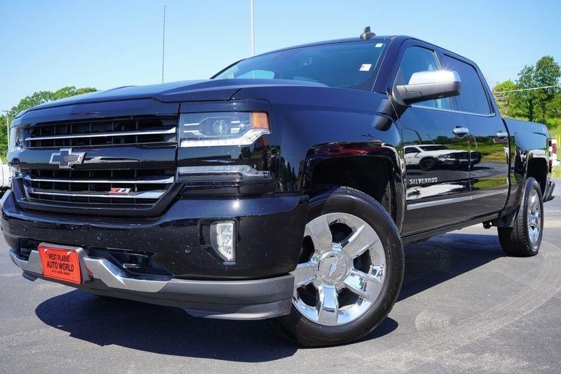2018 Chevrolet Silverado 1500 4WD Crew Cab 143.5" LTZ w/2LZ