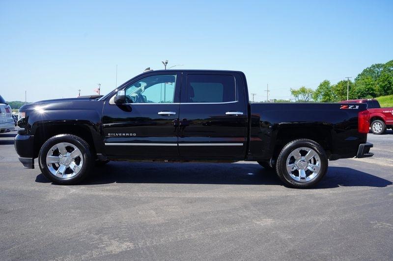 Chevrolet Silverado 1500 4WD Crew Cab 143.5" LTZ w/2LZ 2018
