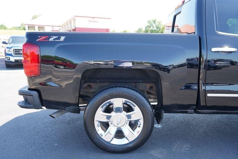 Chevrolet Silverado 1500 4WD Crew Cab 143.5" LTZ w/2LZ 2018