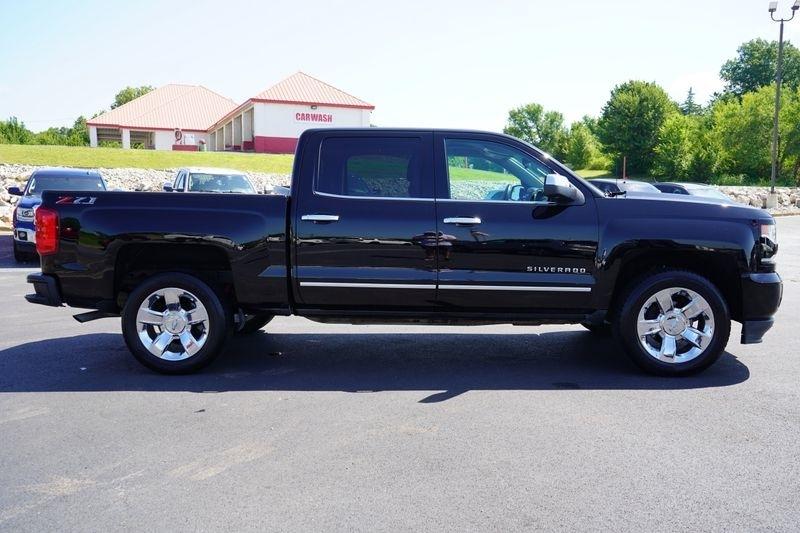 Chevrolet Silverado 1500 4WD Crew Cab 143.5" LTZ w/2LZ 2018