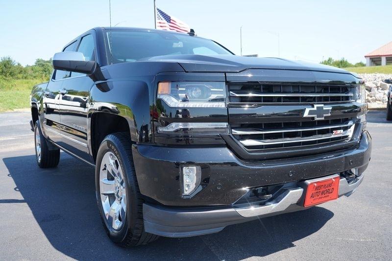 Chevrolet Silverado 1500 4WD Crew Cab 143.5" LTZ w/2LZ 2018