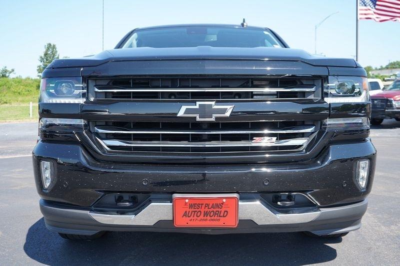 Chevrolet Silverado 1500 4WD Crew Cab 143.5" LTZ w/2LZ 2018