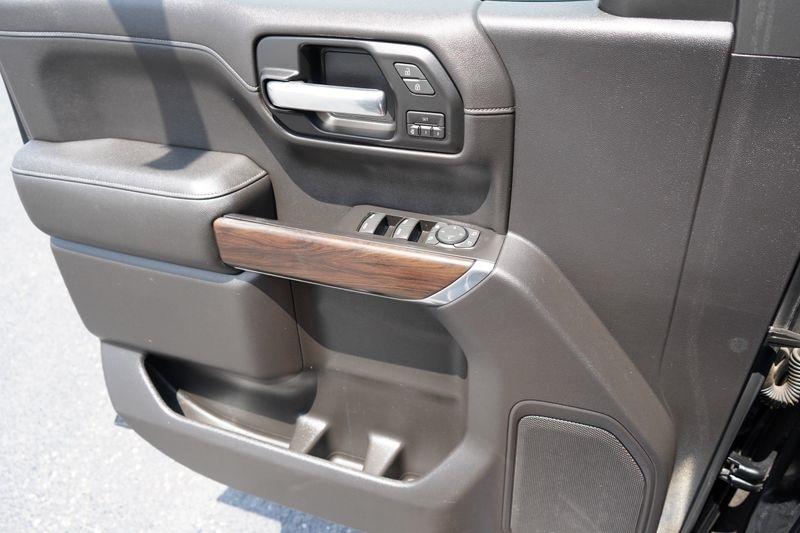 GMC Sierra 1500 4WD Crew Cab 147" SLT 2019