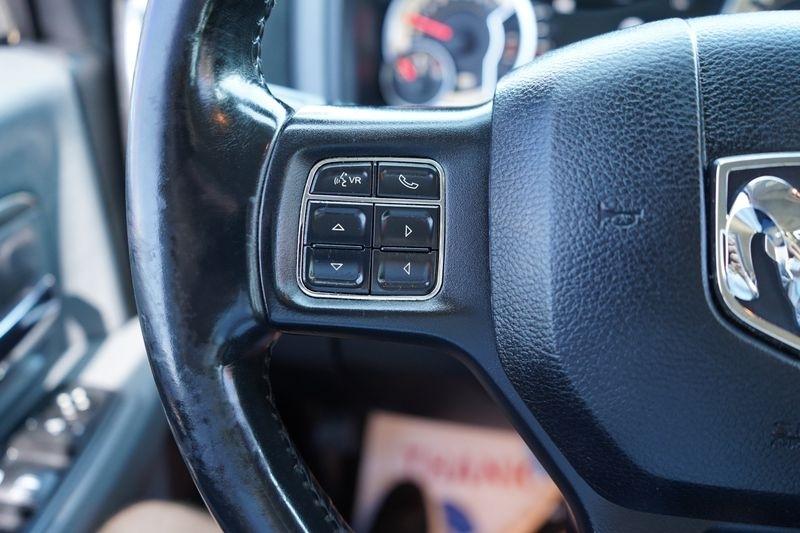 RAM 1500 4WD Crew Cab 140.5" Big Horn 2016